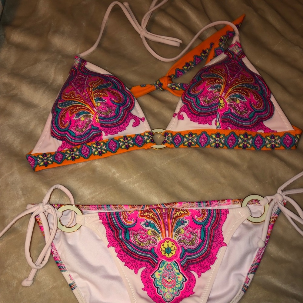 Victoria’s secret bikini